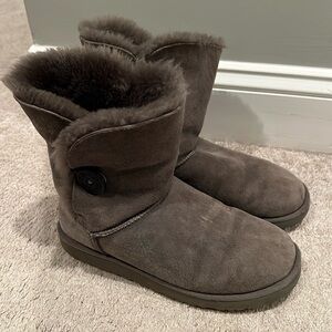 Barely Worn Gray Ugg Boots